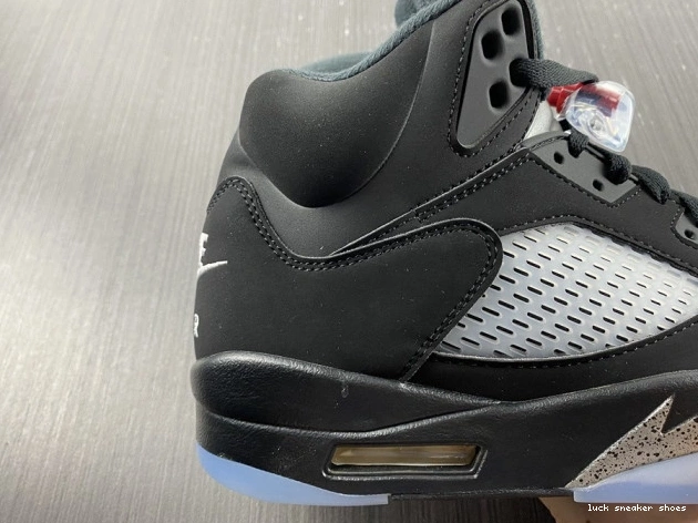 Reps LUCY Retro Metallic 5 Black (2016) Jordan 845035-003 0820